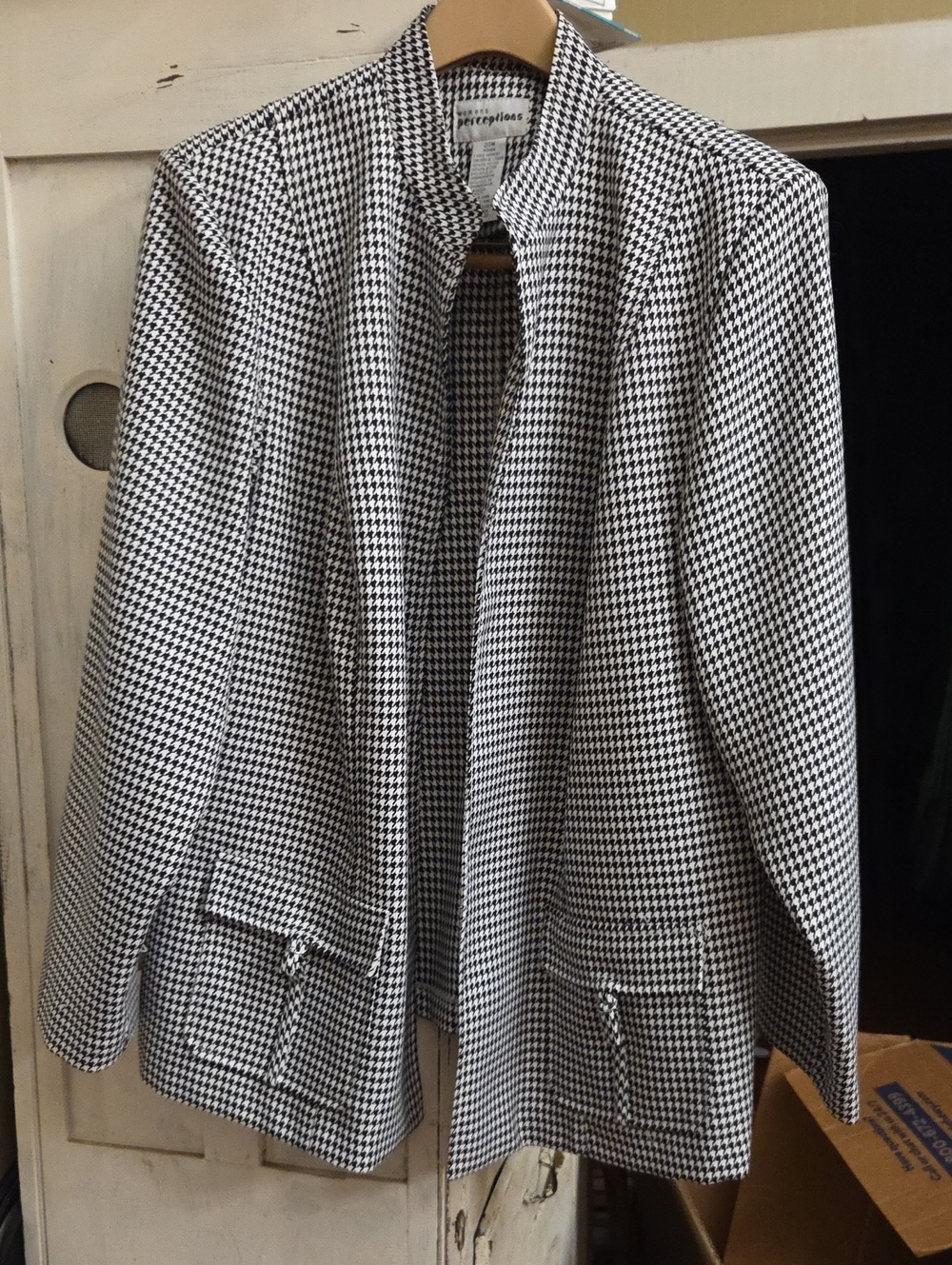 Vintage Perceptions Black & White Houndstooth Pea Coat